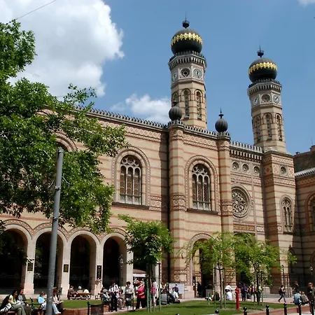 Little Americas Ashbury San Francisco